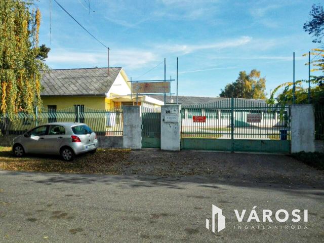 Debrecen, belvároshoz közeli telephely eladó