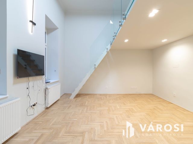 Nyugati közeli, felújított, földszinti, 36 m2-es iroda kiadó
