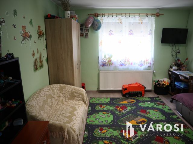 Családi ház, vagy társas ház építésre alkalmas telek!