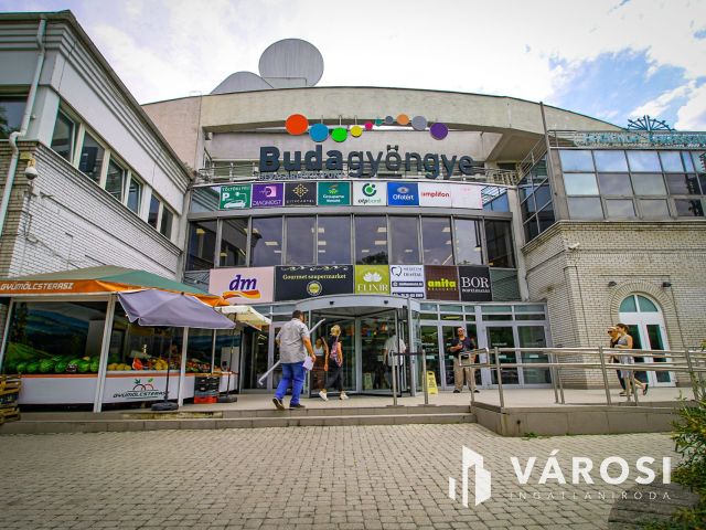 Üzlethelyiség eladó a Budagyöngyében
